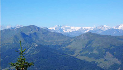 Panoramablick auf die Berge in Dorfgastein